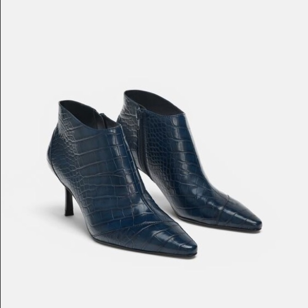 ZARA Heeled ankle boots in blue size US6